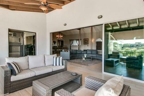 Spectacular Fountain Hills 5 Bdrm Wpool And Views