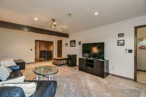 Spectacular Fountain Hills 5 Bdrm Wpool And Views