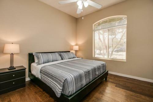 Fabulous 4-bdrm Wbreathtaking Views & Pool