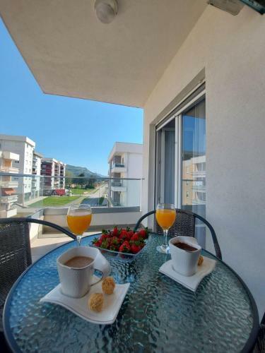 Dix Apartments