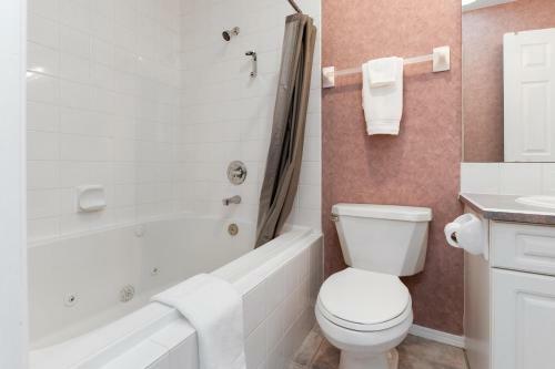 Cozy Fairmont Hot Springs 1br Condo