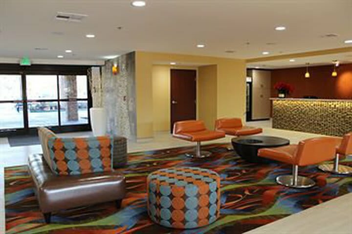 Best Western Plus Fresno Airport Hotel