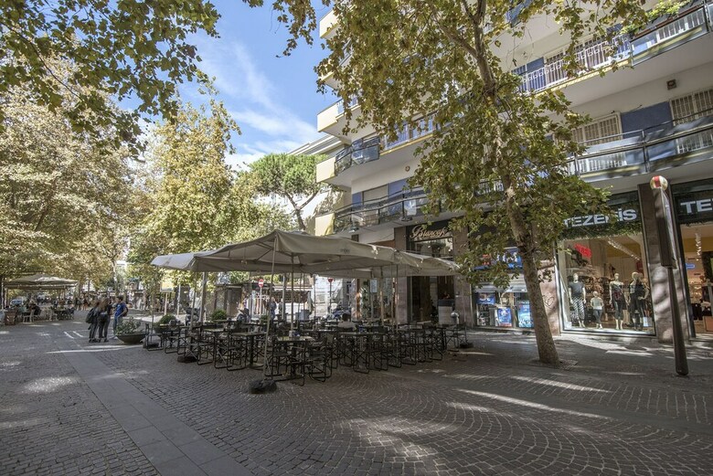 Hostal Vomero House