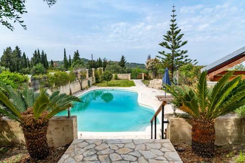 Three Bay Villa Kavvadades