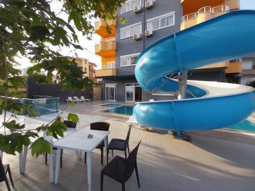 Apartamento Beach Front With Great See View Next To Incekum