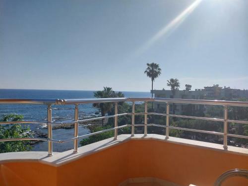 Apartamento Beach Front With Great See View Next To Incekum