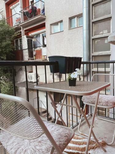 Hotspot Apartments
