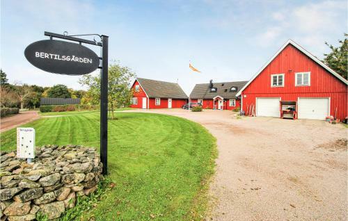 Stunning Home In B�stad With Wifi And 3 Bedrooms