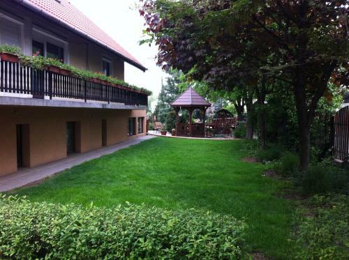 Bed & Breakfast Sarokhaz Panzio