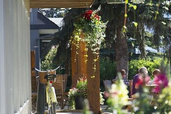 Hotel Maligne Lodge