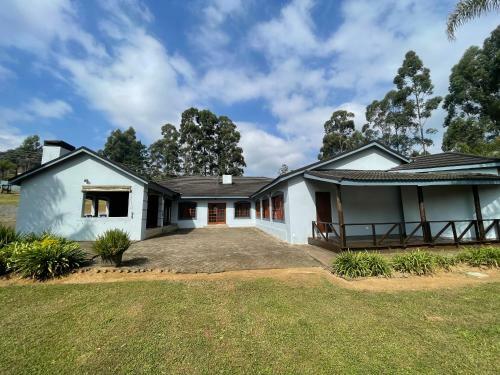 Apartamento Boikhutsong House