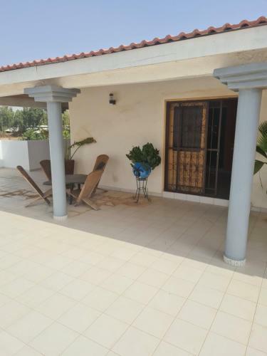 Villa Keur Adja Kine