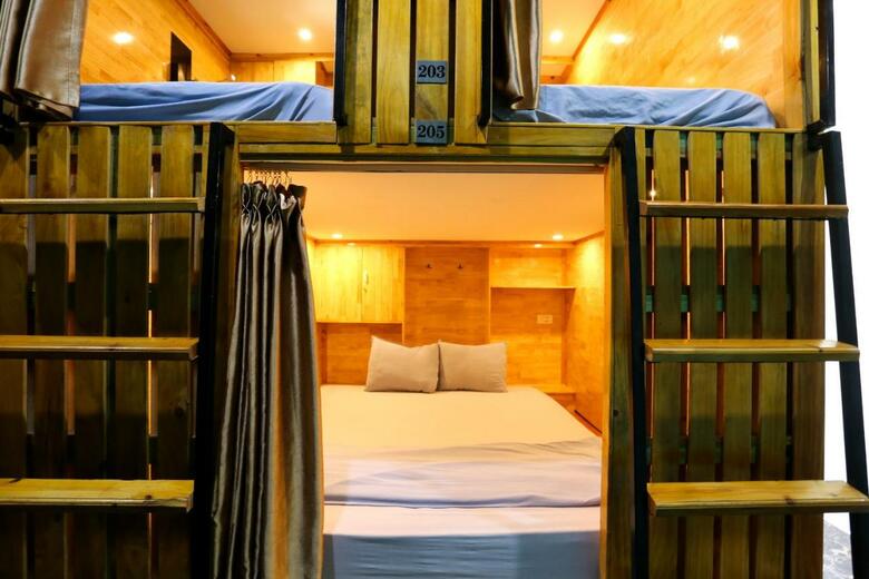 Catba Pod Hostel
