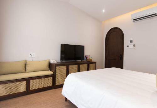 Hotel Flower Beachstay & Coffee ?� N?ng