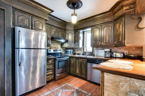 Bed & Breakfast Chalet Vue Sur La Riviere St-maurcie