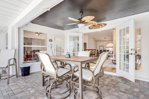 Four Mile Cove Paradise