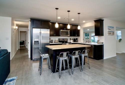 Stunning N Phx Home With Htd Pool And Gameroom