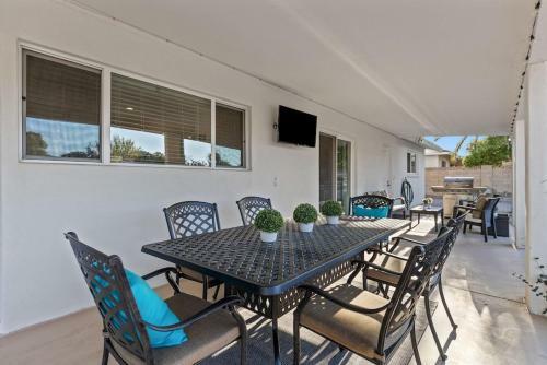 Relaxing Getaway Home Wserene Yard And Pool