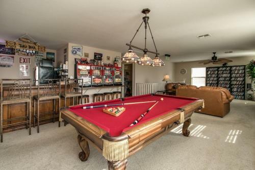 Beautiful Vacation Getaway Wgame Room & Views