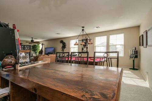 Beautiful Vacation Getaway Wgame Room & Views