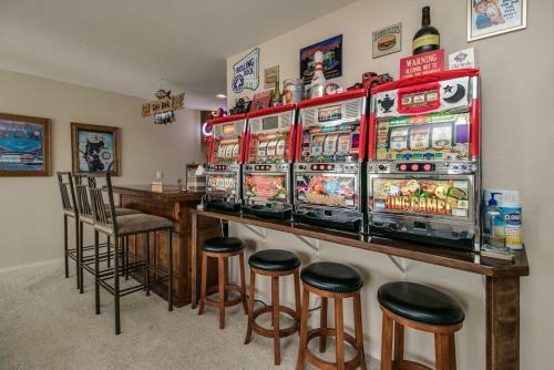 Beautiful Vacation Getaway Wgame Room & Views