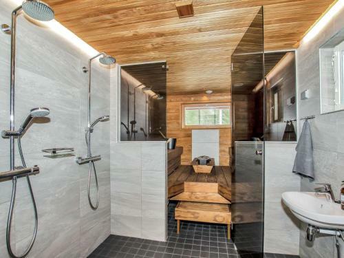 Holiday Home Villa Utu
