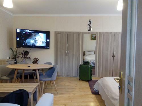 Apartment Charlie Chaplin