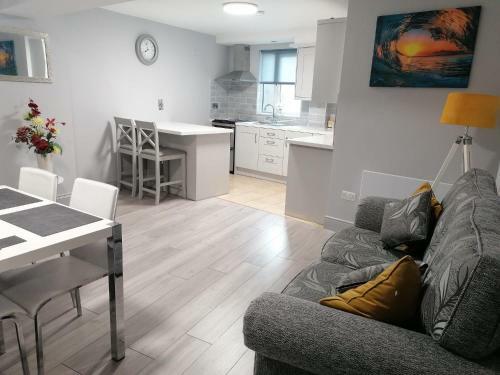 Oak House Apartment