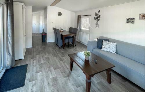 Awesome Caravan In Asten-heusden With Wifi And 2 Bedrooms