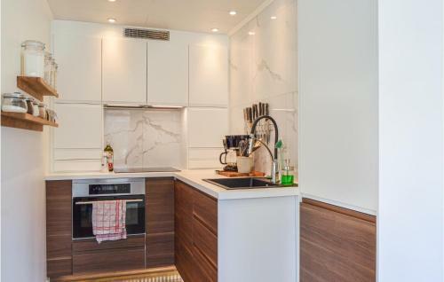 Stunning Home In V�rmd� With Wifi And 2 Bedrooms