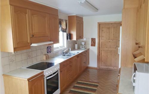 Nice Home In Fagerhult W/ 4 Bedrooms