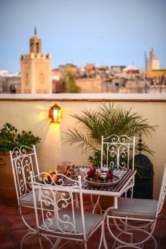 Riad Astra Damus Hotel