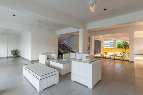 Apartamento 1br Calangute Nr Beach Pool Gym & Sunsets