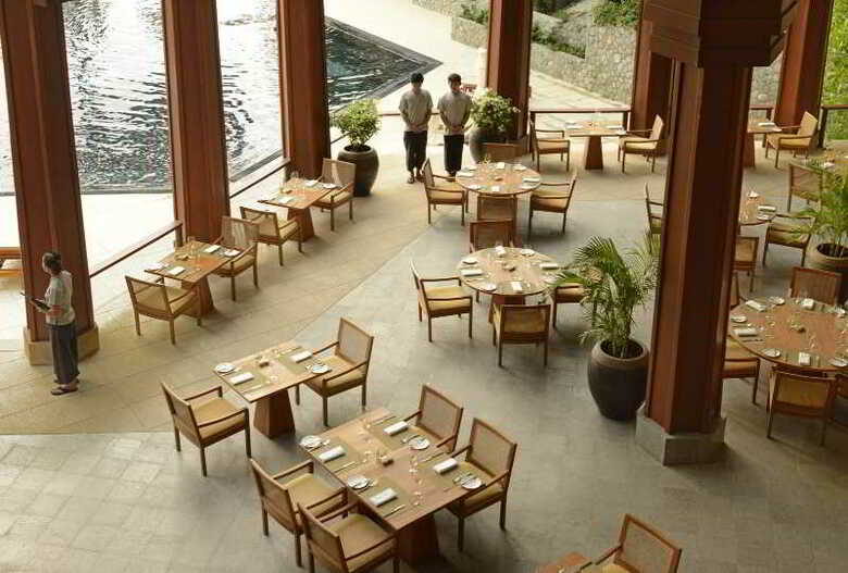 Hotel The Surin Phuket