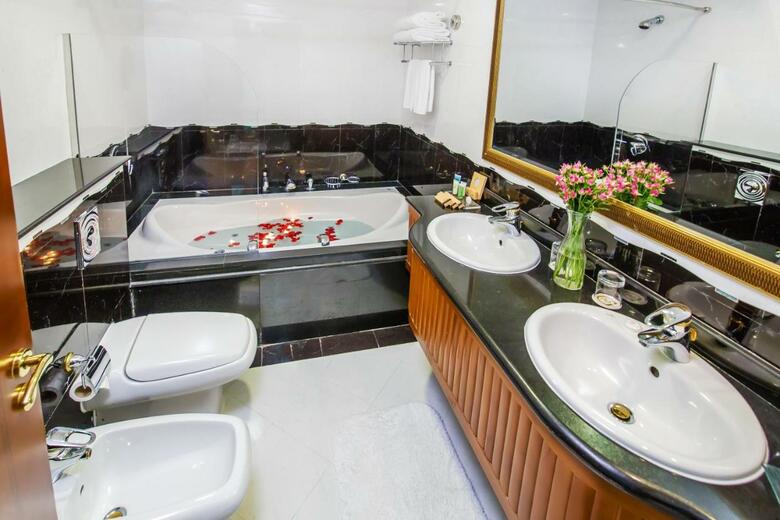Grand Excelsior Hotel - Bur Dubai