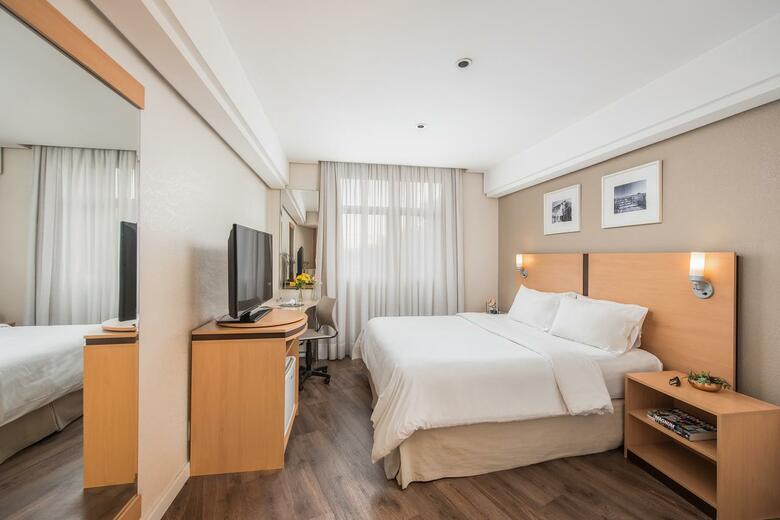 Hotel Intercity Express Porto Alegre