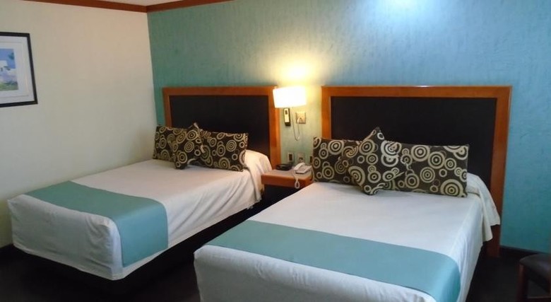 Hotel Abastos Plaza