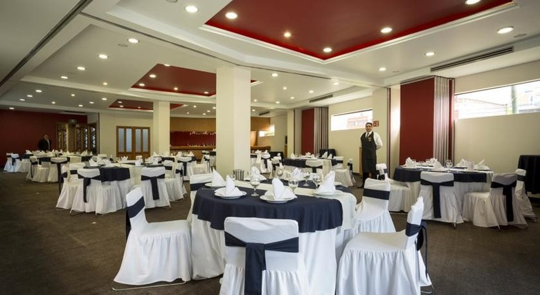 Hotel Abastos Plaza