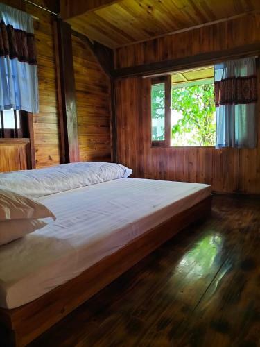 Lodge Linh Chi Homestay Sapa