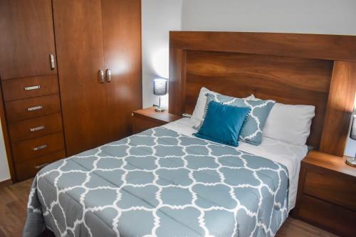 Apartamento Departamento En Zona Dorada !