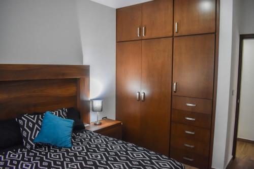 Apartamento Departamento En Zona Dorada !