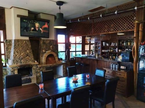 Hostal Villa Cross