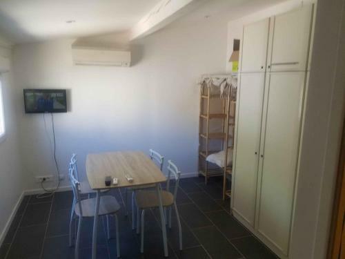 Apartamento Studio Pour Location Vacances A La Semaine Avignon