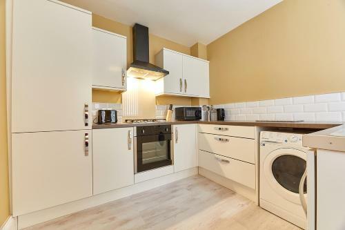 Modern 5 Bed House In Blyth