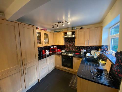 Stunning Beautiful 4-bed House In South Wales
