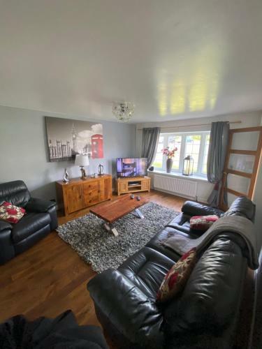 Stunning Beautiful 4-bed House In South Wales
