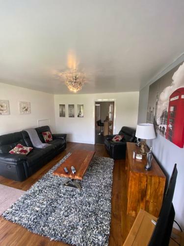 Stunning Beautiful 4-bed House In South Wales