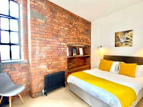 Victorian Factory Apartment With 2 Bedrooms