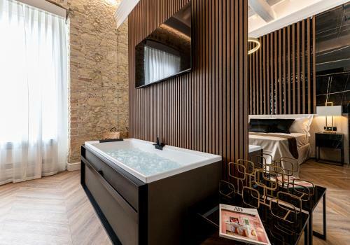 Hostal Nero Luxury Suites
