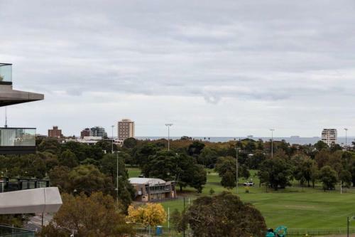 Cute 1b Apartment Next To Albert Park#free Parking
